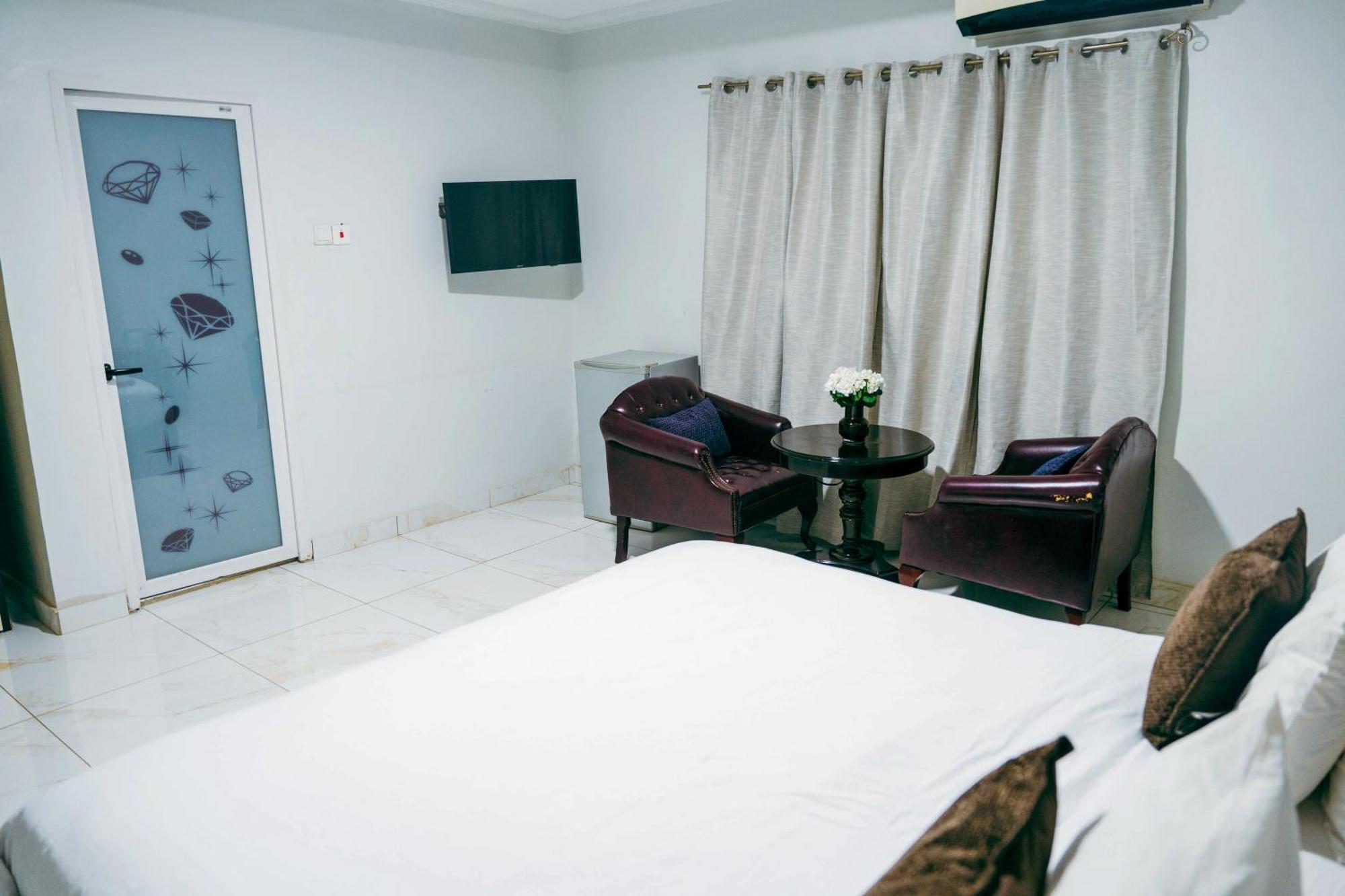 Adonai Hotel 特马 外观 照片